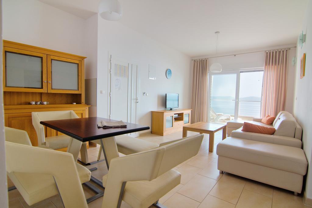 Apartments Vela Sollis Marusici  Quarto foto